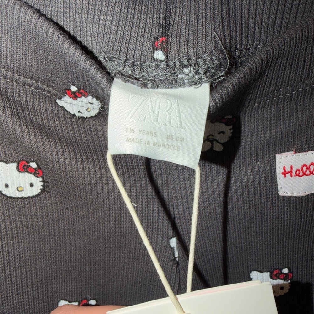 Hello Kitty Zara Leggings NWT | size 12-18 months - Picture 8 of 8